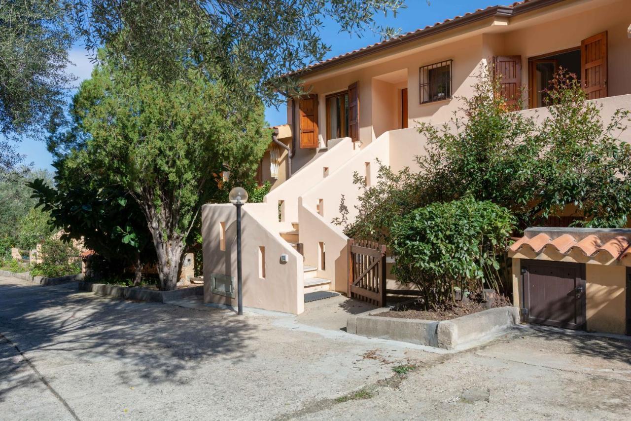 Sunrise Sisters' Home Cala Gonone Exteriör bild